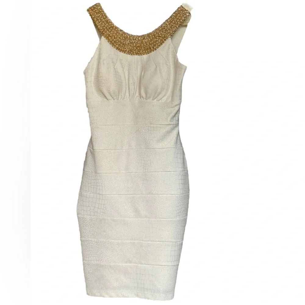 Cachet Gold Beaded Neckline Bodycon ivory Dress ‎ Sleeveless Size Small